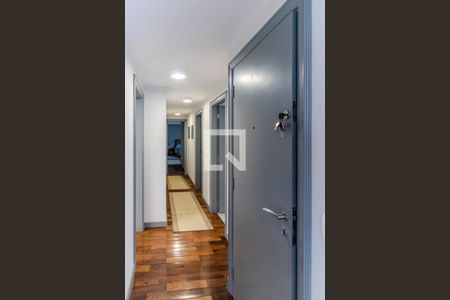 Corredor de apartamento à venda com 2 quartos, 170m² em Consolação, São Paulo