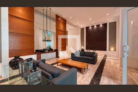 Apartamento à venda com 3 quartos, 121m² em Vila Cordeiro, São Paulo