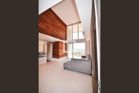 Apartamento à venda com 3 quartos, 121m² em Vila Cordeiro, São Paulo