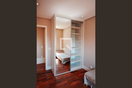 Apartamento à venda com 3 quartos, 121m² em Vila Cordeiro, São Paulo