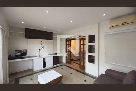 Sala de TV de casa para alugar com 3 quartos, 177m² em Alto de Pinheiros, São Paulo