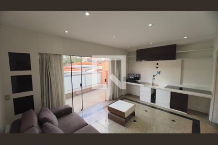 Sala de TV de casa para alugar com 3 quartos, 177m² em Alto de Pinheiros, São Paulo