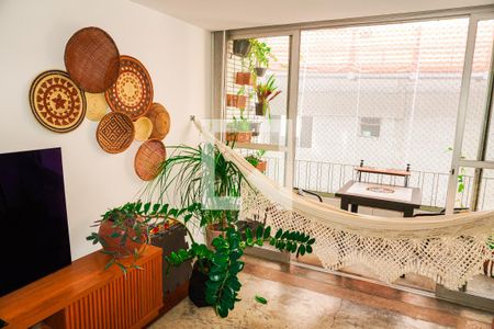 Sala de apartamento à venda com 2 quartos, 95m² em Cerqueira César, São Paulo