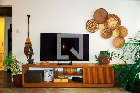 Sala de TV de apartamento à venda com 2 quartos, 95m² em Cerqueira César, São Paulo