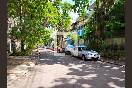 Fachada de apartamento à venda com 2 quartos, 82m² em Grajaú, Rio de Janeiro