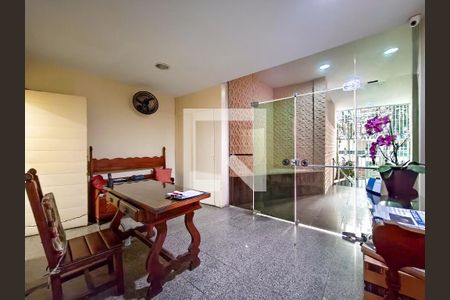Fachada e portaria de apartamento à venda com 2 quartos, 82m² em Grajaú, Rio de Janeiro