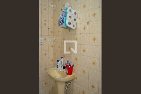 Banheiro de apartamento à venda com 1 quarto, 40m² em Partenon, Porto Alegre
