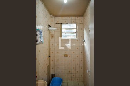 Banheiro de apartamento à venda com 1 quarto, 40m² em Partenon, Porto Alegre