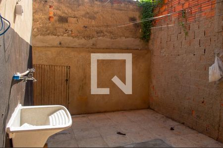 Área de Serviço de casa para alugar com 2 quartos, 100m² em Wanel Ville, Sorocaba