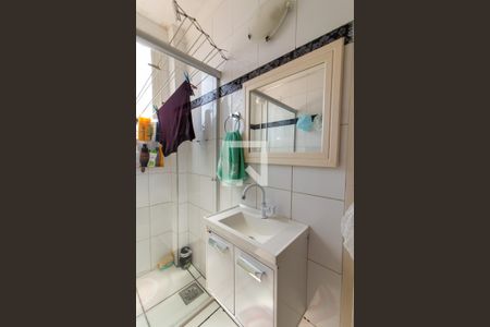 Banheiro de apartamento à venda com 2 quartos, 62m² em Vila Industrial (campinas), Campinas