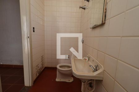 Banheiro de Serviço de casa para alugar com 7 quartos, 660m² em Jardim Sumare, Ribeirão Preto