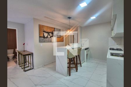 Cozinha de casa de condomínio para alugar com 2 quartos, 100m² em Recreio dos Bandeirantes, Rio de Janeiro