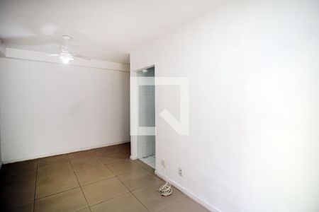 Sala de apartamento para alugar com 3 quartos, 57m² em Irajá, Rio de Janeiro