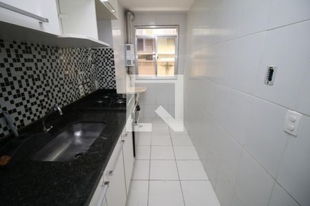 Cozinha de apartamento para alugar com 3 quartos, 57m² em Irajá, Rio de Janeiro