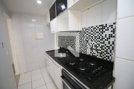 Cozinha de apartamento para alugar com 3 quartos, 57m² em Irajá, Rio de Janeiro