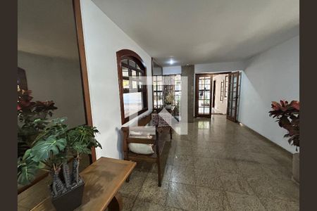 Hall de entrada de apartamento à venda com 2 quartos, 80m² em Méier, Rio de Janeiro