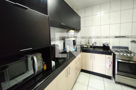 Cozinha de apartamento à venda com 3 quartos, 74m² em Jardim das Bandeiras, Campinas