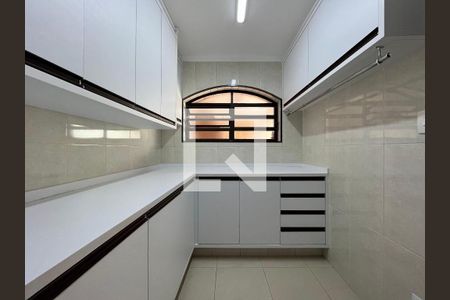 Casa à venda com 3 quartos, 332m² em Vila Galvão, Guarulhos