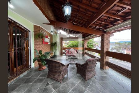 Casa à venda com 3 quartos, 332m² em Vila Galvão, Guarulhos