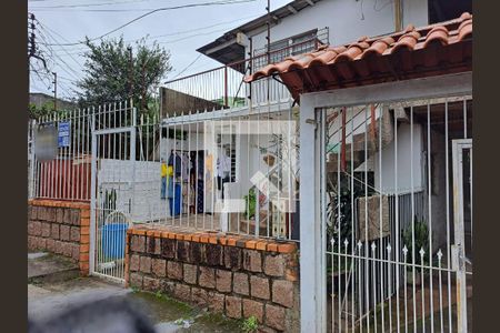 Fachada de casa à venda com 1 quarto, 310m² em Jardim Carvalho, Porto Alegre