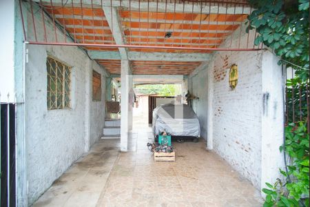 Garagem de casa à venda com 1 quarto, 310m² em Jardim Carvalho, Porto Alegre