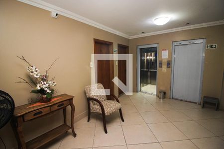 Hall de entrada de apartamento para alugar com 3 quartos, 124m² em Farroupilha, Porto Alegre