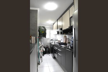 Cozinha de apartamento para alugar com 2 quartos, 50m² em Santa Cândida, Curitiba