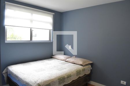 Quarto 1 de apartamento para alugar com 2 quartos, 50m² em Santa Cândida, Curitiba