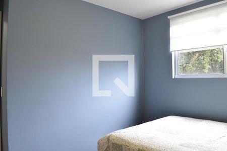 Quarto 1 de apartamento para alugar com 2 quartos, 50m² em Santa Cândida, Curitiba