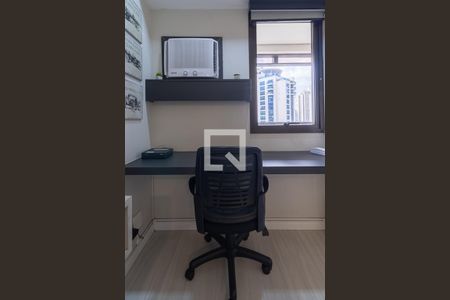 Escritório de apartamento à venda com 1 quarto, 38m² em Moema, São Paulo