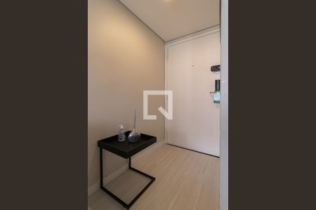 Entrada de apartamento à venda com 1 quarto, 38m² em Moema, São Paulo