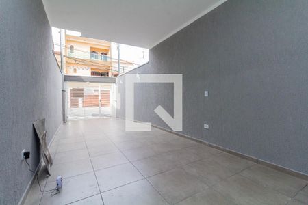Garagem de casa à venda com 3 quartos, 109m² em Vila Nhocuné, São Paulo
