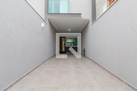 Garagem de casa à venda com 3 quartos, 109m² em Vila Nhocuné, São Paulo