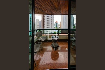 Varanda de apartamento à venda com 4 quartos, 185m² em Belvedere, Belo Horizonte