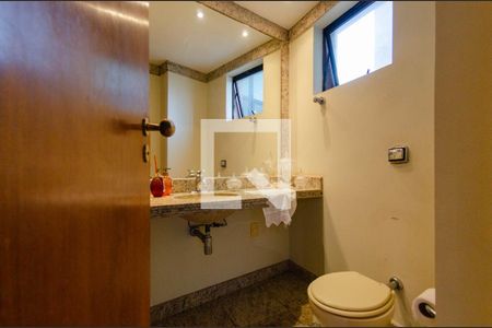 Lavabo de apartamento à venda com 4 quartos, 185m² em Belvedere, Belo Horizonte