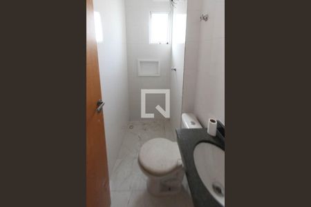 Banheiro de apartamento para alugar com 2 quartos, 35m² em Jardim Santa Teresinha, São Paulo