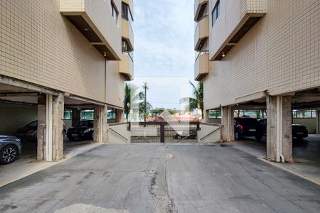 Garagem de apartamento para alugar com 2 quartos, 70m² em Maracanã, Praia Grande