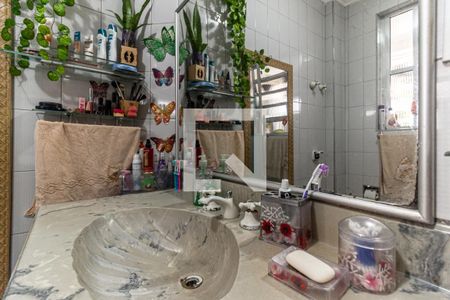 Banheiro de apartamento à venda com 2 quartos, 85m² em Barra Funda, São Paulo
