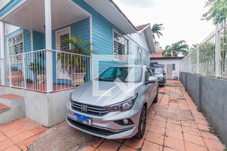 Garagem de casa à venda com 3 quartos, 300m² em Cristal, Porto Alegre