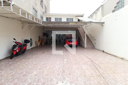 Garagem de casa à venda com 5 quartos, 203m² em Vila Leonor, São Paulo