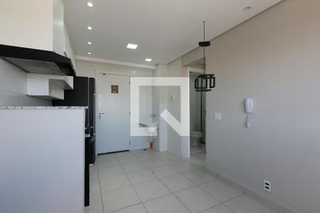 Sala / Cozinha de apartamento para alugar com 2 quartos, 32m² em Vila Nova Curuca, São Paulo