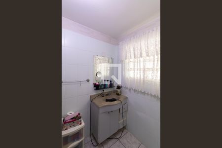 Banheiro de Serviço de casa à venda com 2 quartos, 300m² em Vila Constanca, São Paulo