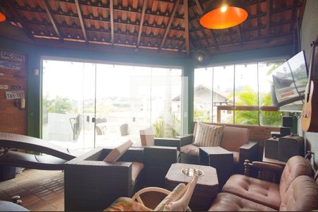 Área comum de casa à venda com 3 quartos, 350m² em Rincão, Novo Hamburgo