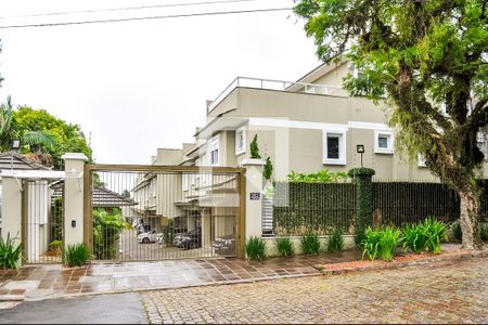 Fachada de casa de condomínio à venda com 3 quartos, 265m² em Tristeza, Porto Alegre