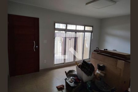 Casa à venda com 3 quartos, 200m² em Mirandópolis, São Paulo