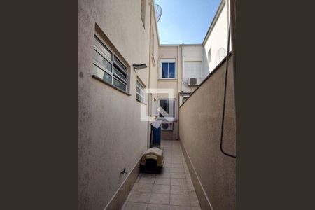 Casa à venda com 3 quartos, 200m² em Mirandópolis, São Paulo