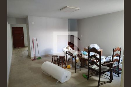 Casa à venda com 3 quartos, 200m² em Mirandópolis, São Paulo