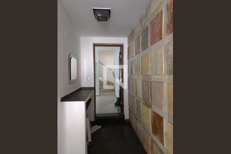 Casa à venda com 5 quartos, 190m² em Vila Gumercindo, São Paulo