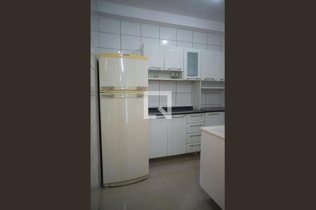 Cozinha - Armários de apartamento para alugar com 2 quartos, 50m² em Jardim Helena, Cotia