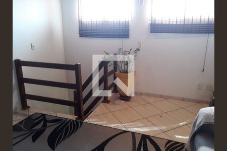 Casa à venda com 2 quartos, 150m² em Jardim Oriental, São Paulo